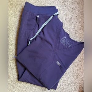 Figs scrubs limited edition Purple Shadow XL Catarina and LP Zamora Jogger